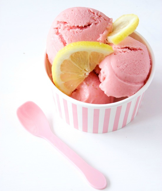 strawberry-lemonade-frozen-yogurt-38